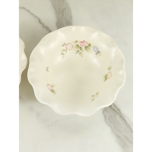 Pfaltzgraff Tea Rose Cereal Fruit Bowl 7" Fluted Pedestal Bowl 80's Stoneware x2 - Picture 4 of 16